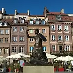Z Jacuzzi Centrum Old Town Stare Historyczna Kamienica Umiejscowiona W Zabytkowej Czesci Warszawy Obok Parku Multimedialnego I Barbakanu Parking 24h Sniadanie Opcjonaln Breakfast Optional Check In From 14 Pm Parter Ground Floo Apartman