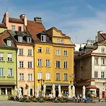 Z Jacuzzi Centrum Old Town Stare Historyczna Kamienica Umiejscowiona W Zabytkowej Czesci Warszawy Obok Parku Multimedialnego I Barbakanu Parking 24h Sniadanie Opcjonaln Breakfast Optional Check In From 14 Pm Parter Ground Floo