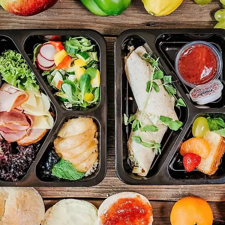 Z Jacuzzi Centrum Old Town Stare Historyczna Kamienica Umiejscowiona W Zabytkowej Czesci Warszawy Obok Parku Multimedialnego I Barbakanu Parking 24h Sniadanie Opcjonaln Breakfast Optional Check In From 14 Pm Parter Ground Floo Varsovie